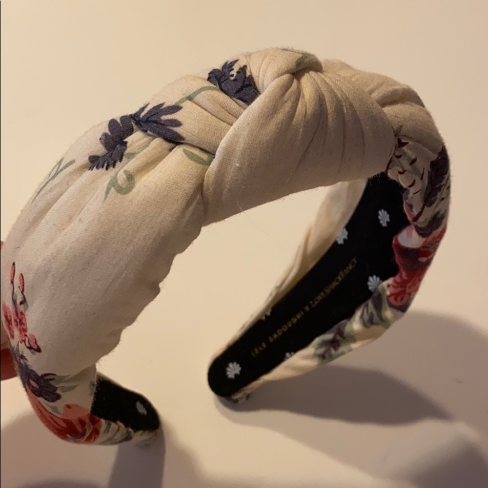 Never been worn! lele sadoughi floral headband